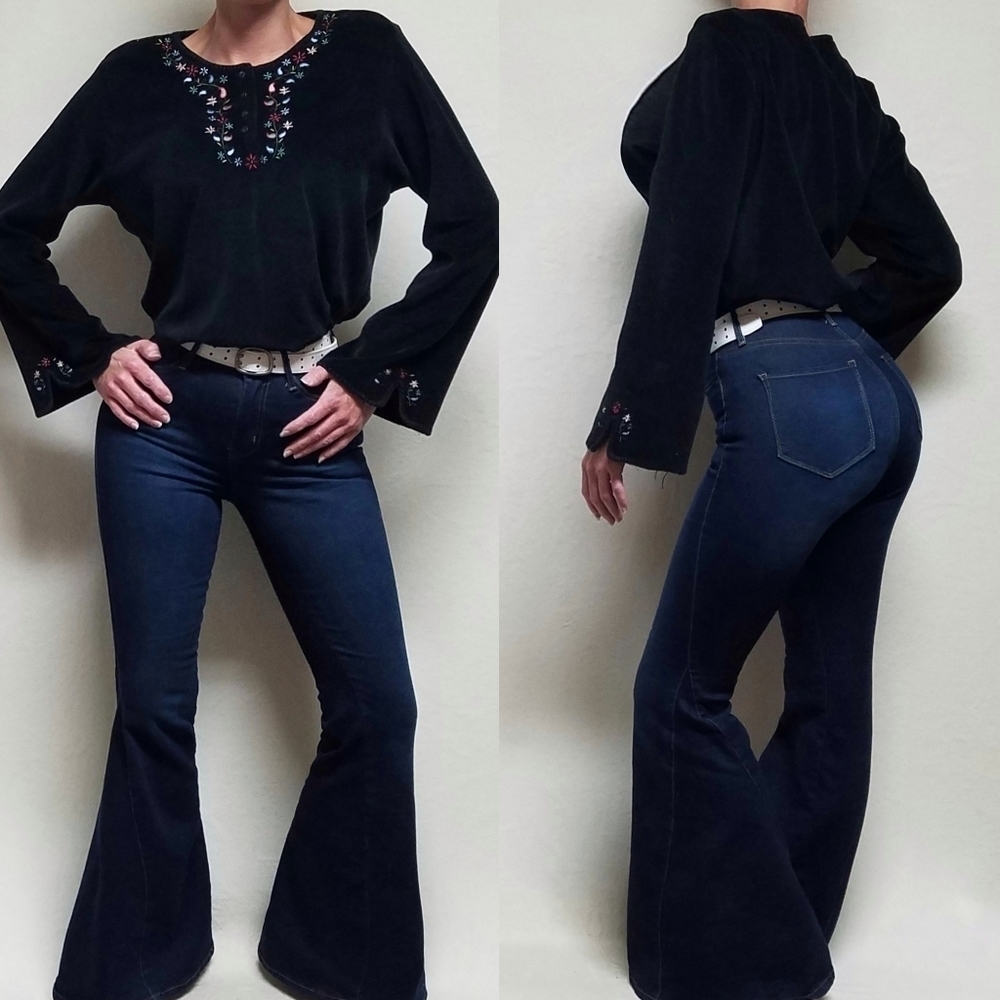 Vintage Retro 90s White Stag Black Velvet Floral Embroidered Flare Sleeve Blouse